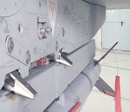 Eurofighter Weapon Loading Trainer — Bild 2